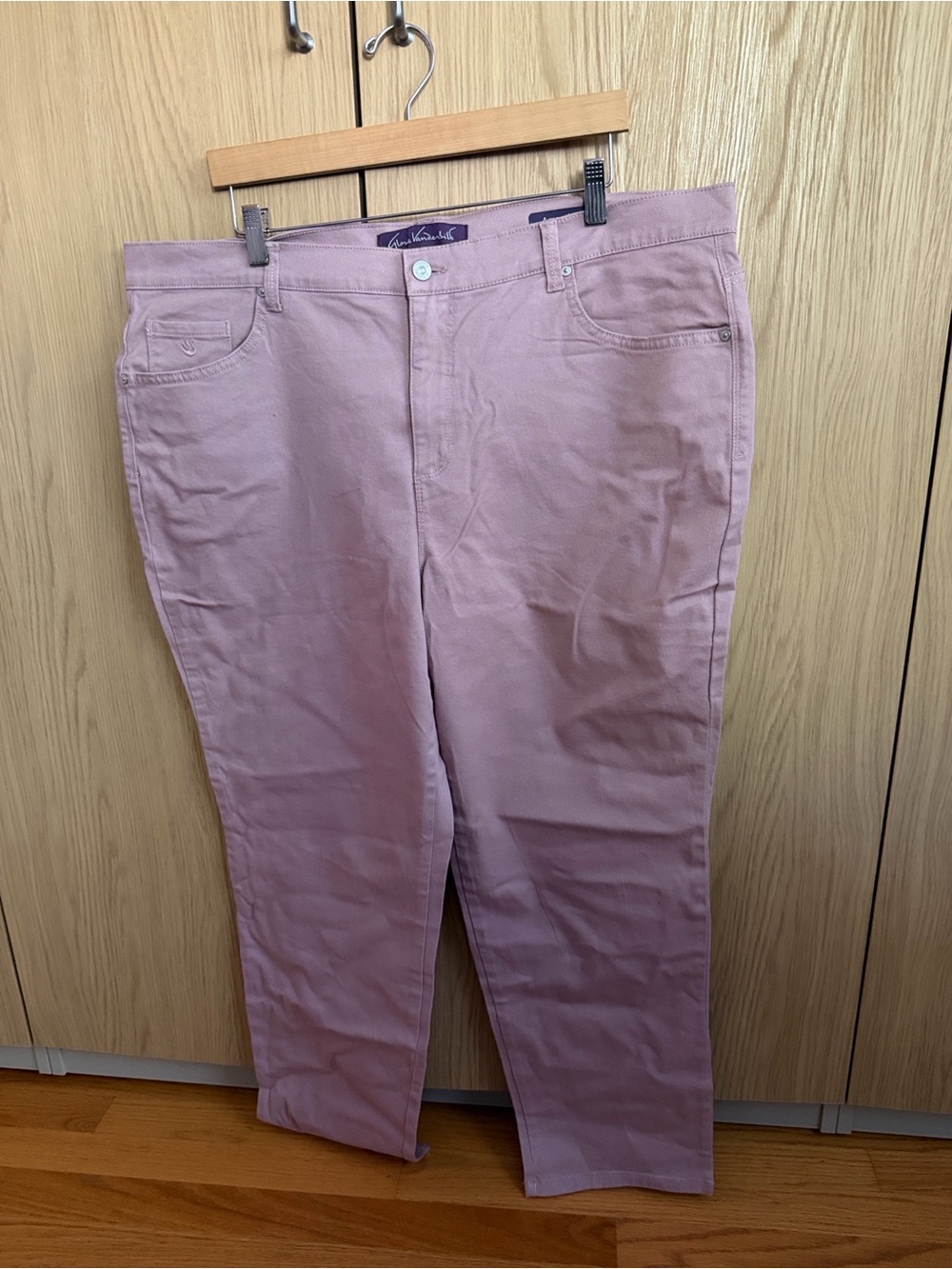 Gloria Vanderbilt 97% Cotton Mauve/Pink Skinny Women’s Jeans Never Worn